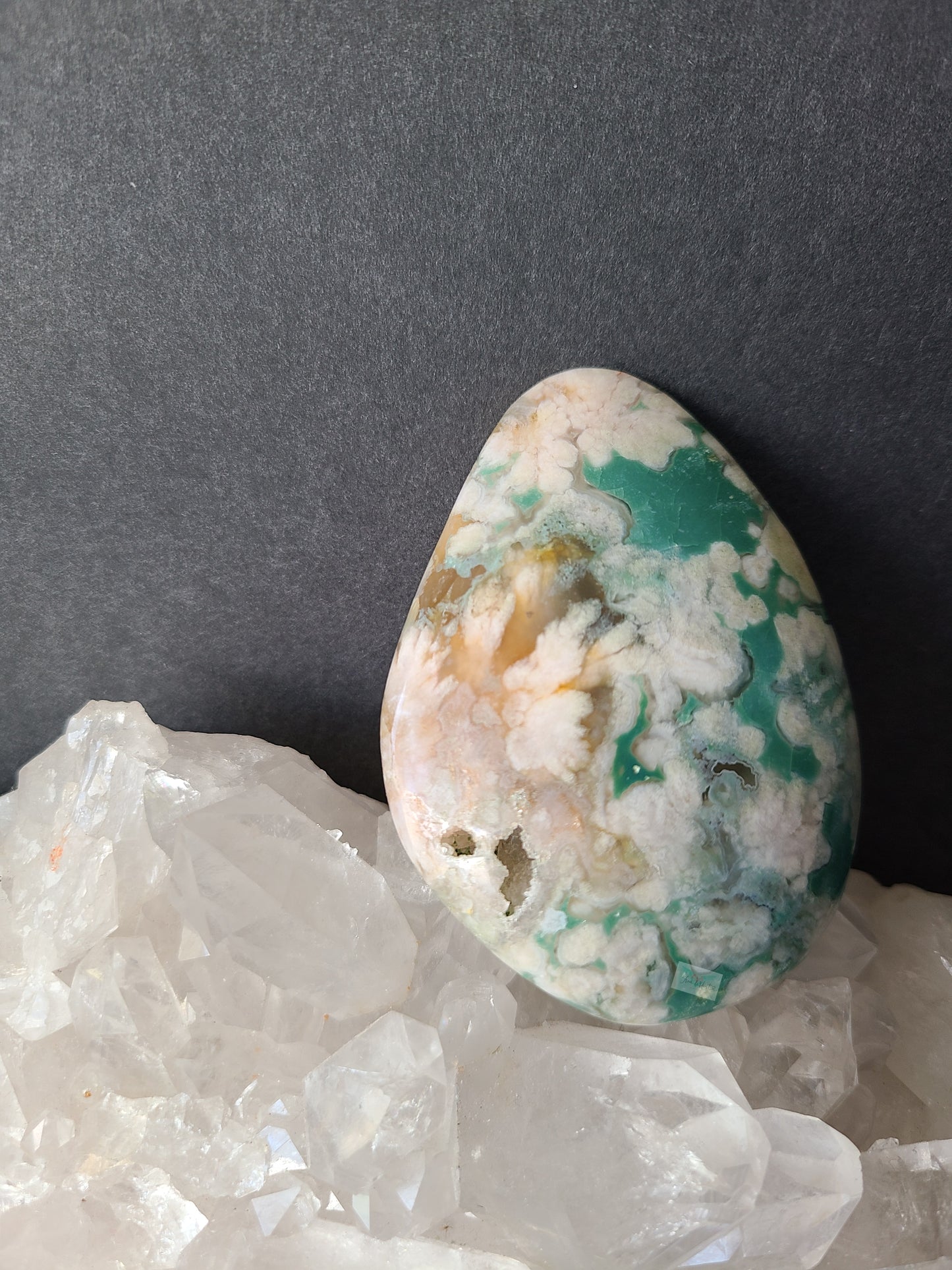 Green Flower Agate Palm Stone