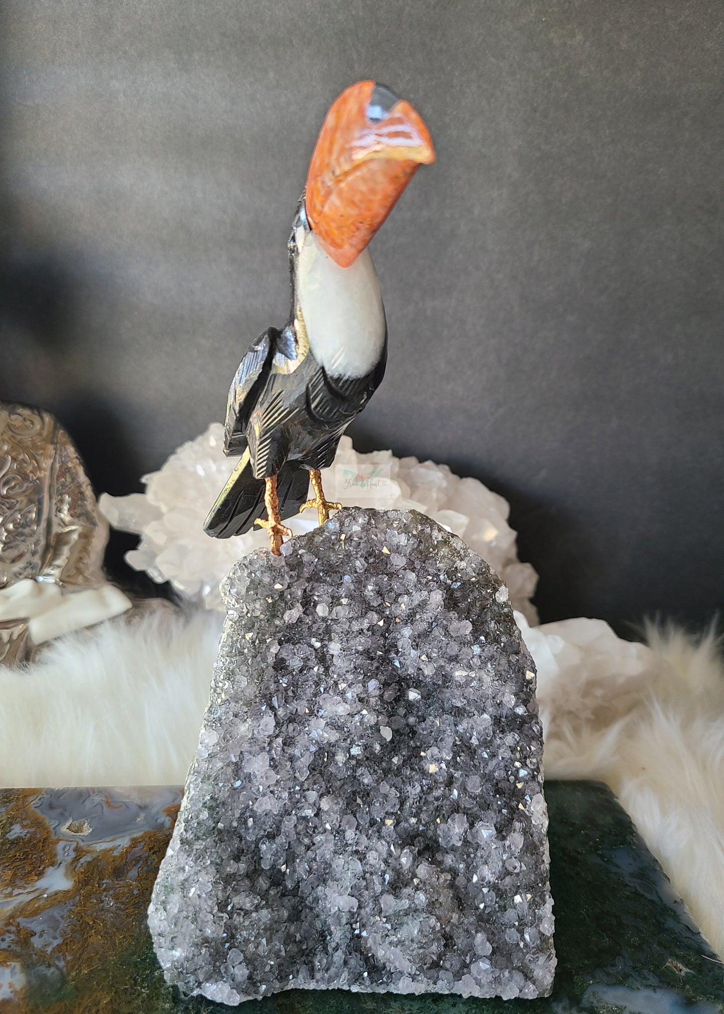 Toucan Carving on Amethyst Cut base