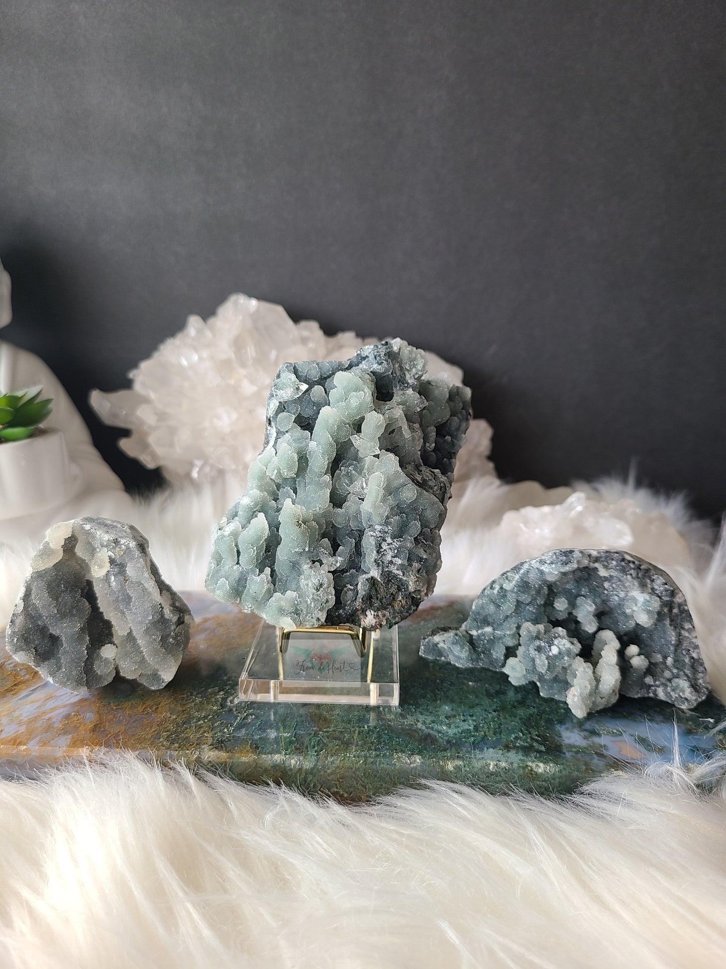 Chalcedony Cluster Zeolite (C)