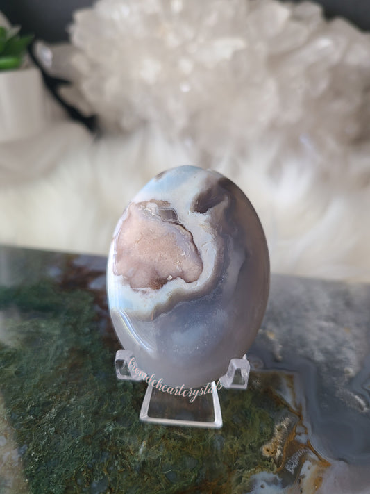 Gray Flower Agate Pocket stone (C)