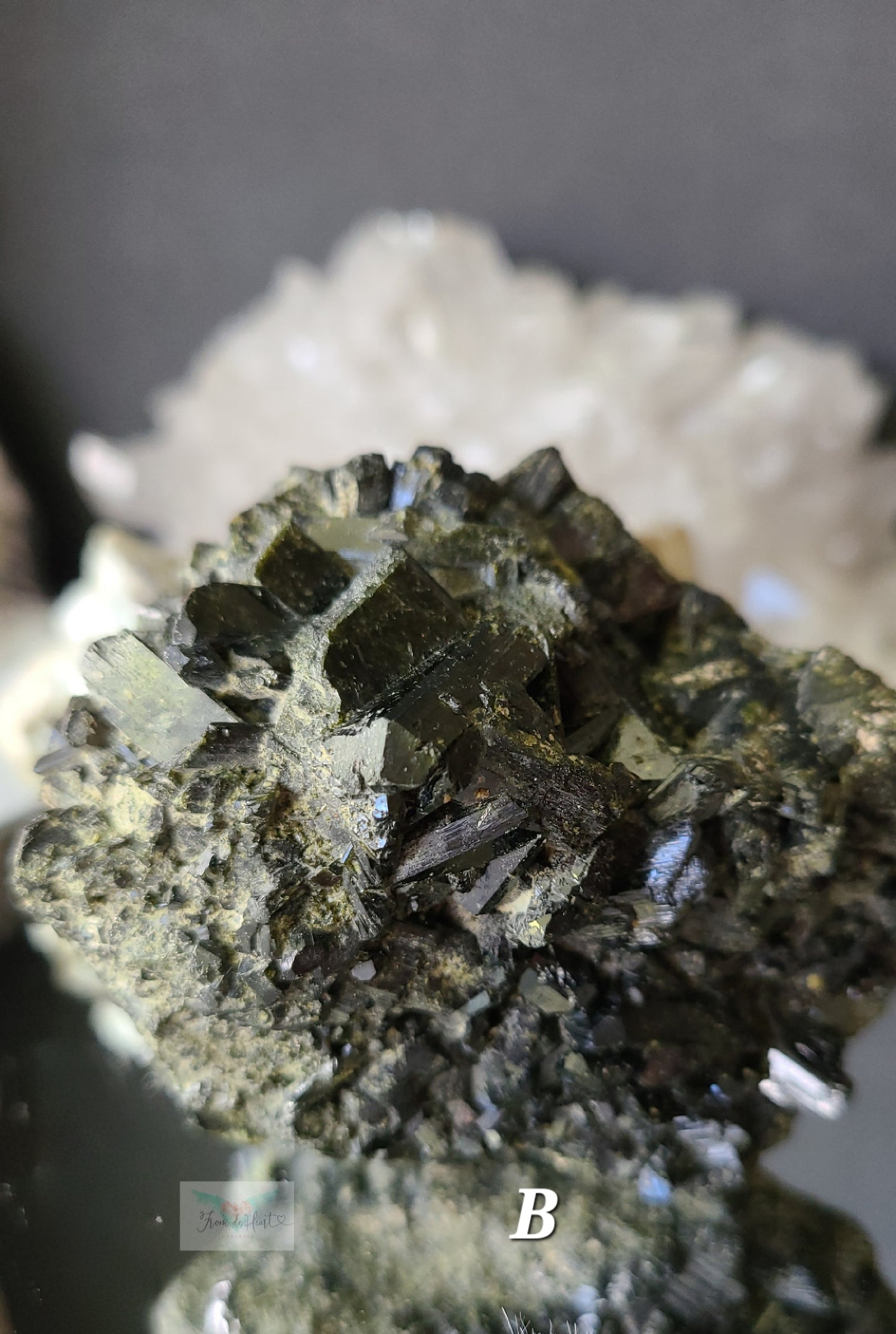 Green Epidote Specimen (High Quality)