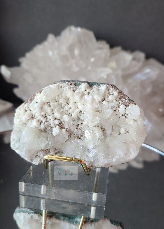 Apophyllite and Stilbite on Heulandite/Mordenite Matrix (A) (Rare)