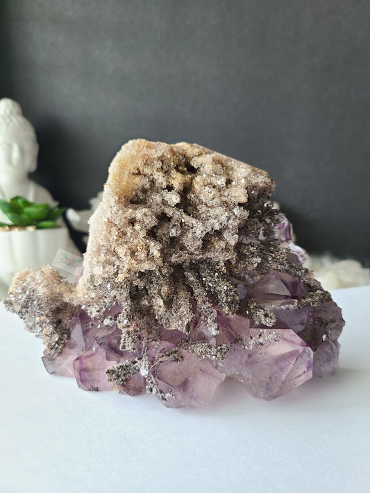 Stunning Druzy Amethyst Cut base