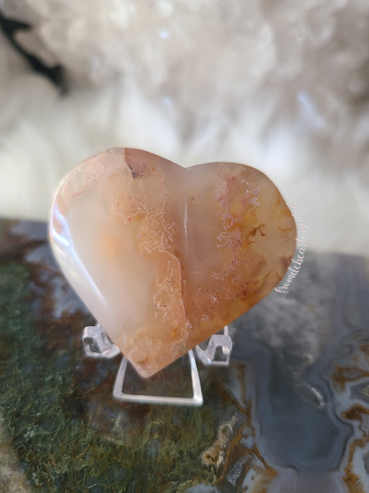 Scenic Moss Agate Heart (I)
