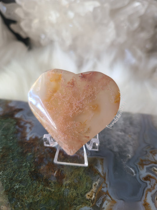 Scenic Moss Agate Heart (I)