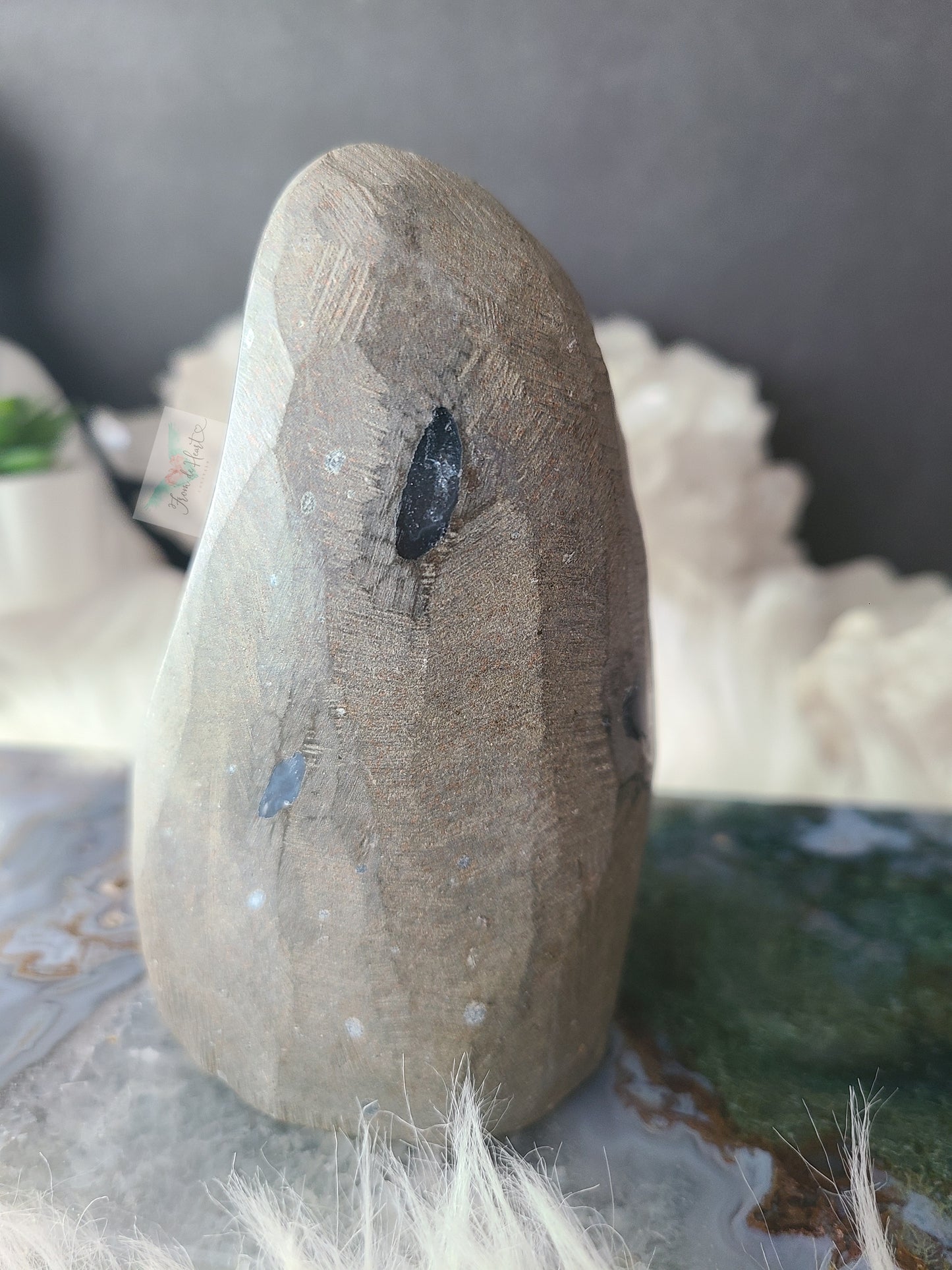 Black Amethyst Cut base