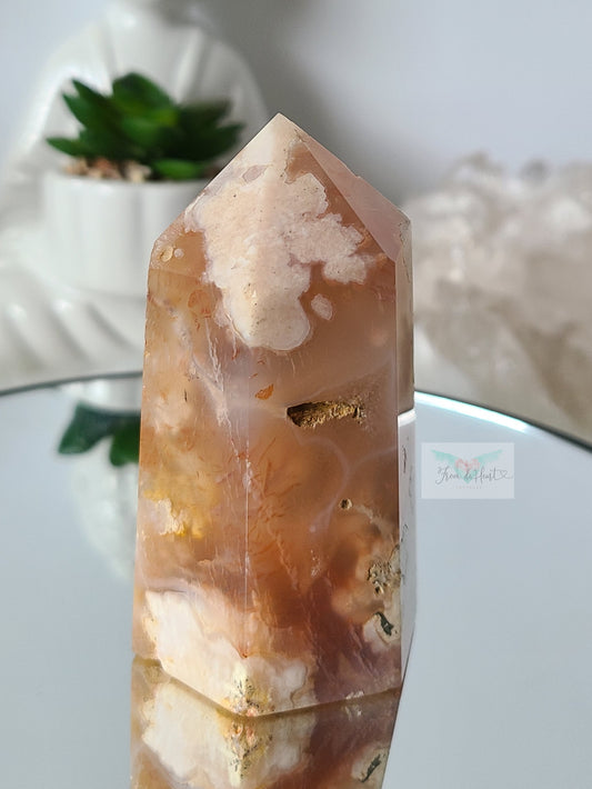 Brown Flower Agate Tower